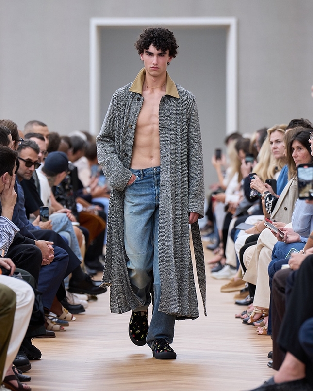 DIOR jw anderson summer26 02