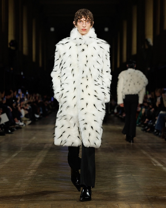 McQueen aw25 01